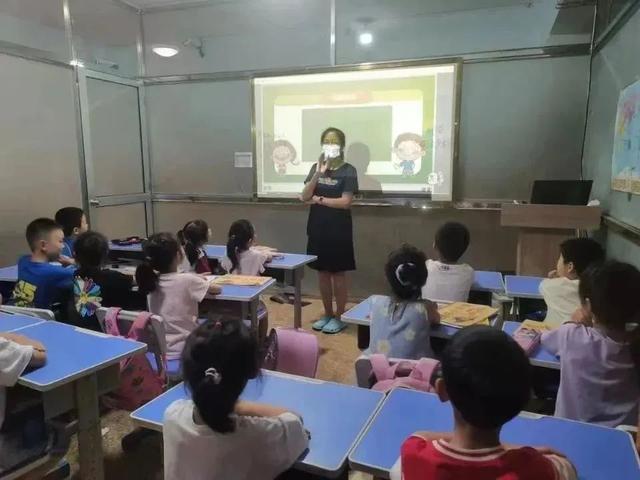 小女孩游泳会感染hpv吗,小女孩游泳衣要连体的好还是不连好