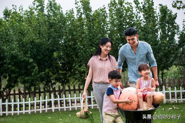 中国最顶级的10种黑卡，黑卡多少钱才能开户