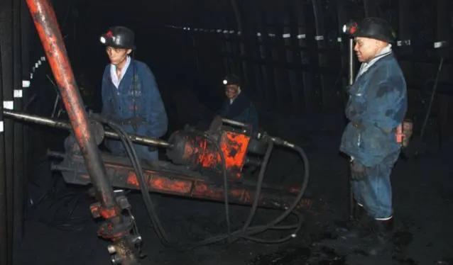 审讯室犯人坐的椅子,故意杀死了会判死刑吗