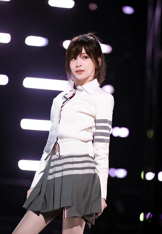 面部蜂窝织炎的症状图片,面瘫的症状_初期前兆