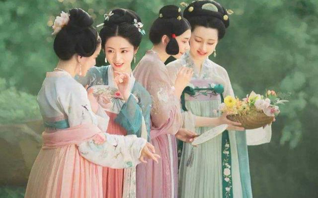 皇上起床的雅称,皇上起床一般说啥