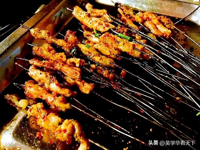 麻辣烫加盟费大概多少钱，铁板烧设备多少钱一台