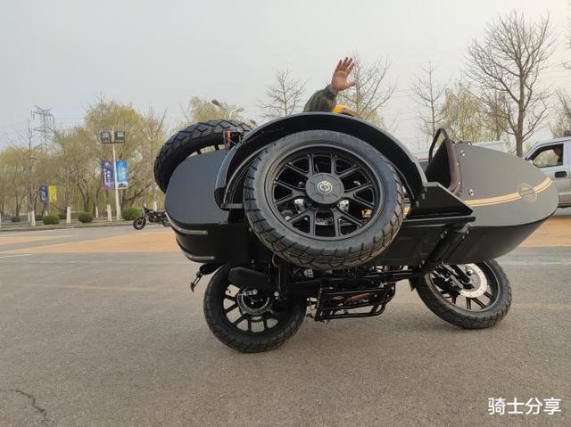 长江750边三轮摩托车价格多少，长江650边三轮摩托车价格