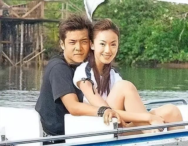 面部蜂窝织炎的症状图片,面瘫的症状_初期前兆