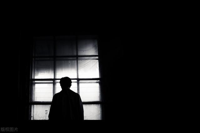 睡觉前的故事给女朋友讲的,给女朋友讲又甜又撩的小故事