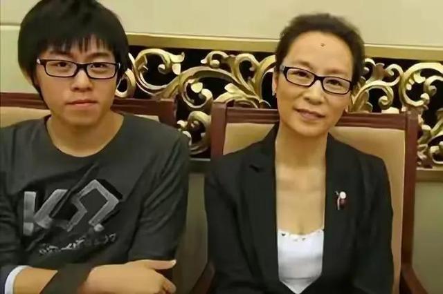 王之夏的第一任老公是谁啊，王之夏的第一任老公是谁啊图片