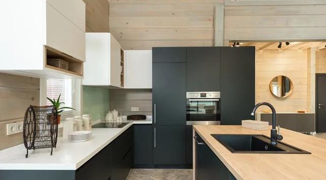 客厅穿衣镜放在哪最旺风水，穿衣镜放在哪最旺风水