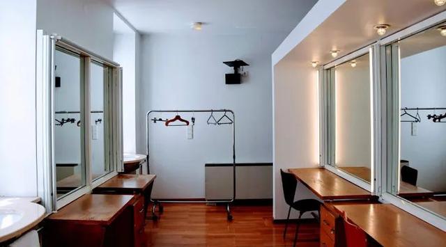 客厅穿衣镜放在哪最旺风水，穿衣镜放在哪最旺风水