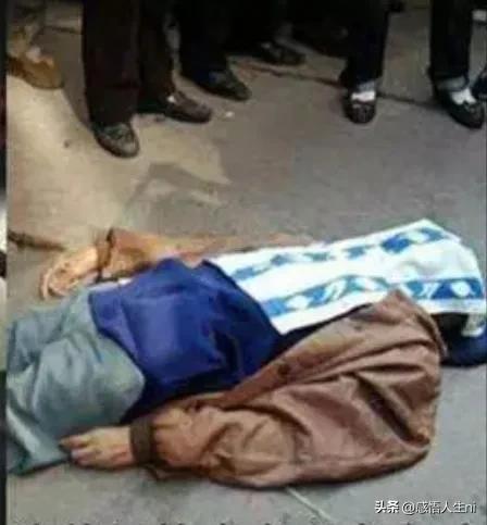 和自己哥哥有关系了怎么办，和自己爸爸有关系了怎么办电影