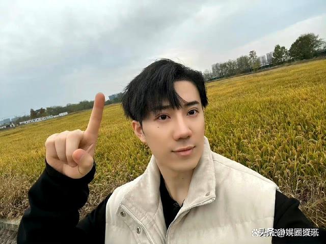 不放手不放手是什么歌那英，不放手不放手是什么歌那英唱的