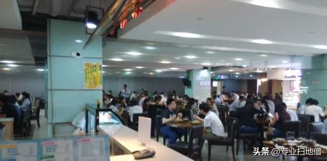 开奶茶店的优势和劣势，奶茶店企业想法和描述200字