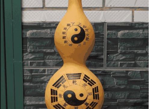 招财的饰品有哪些带在女人身上，招财的饰品有哪些男