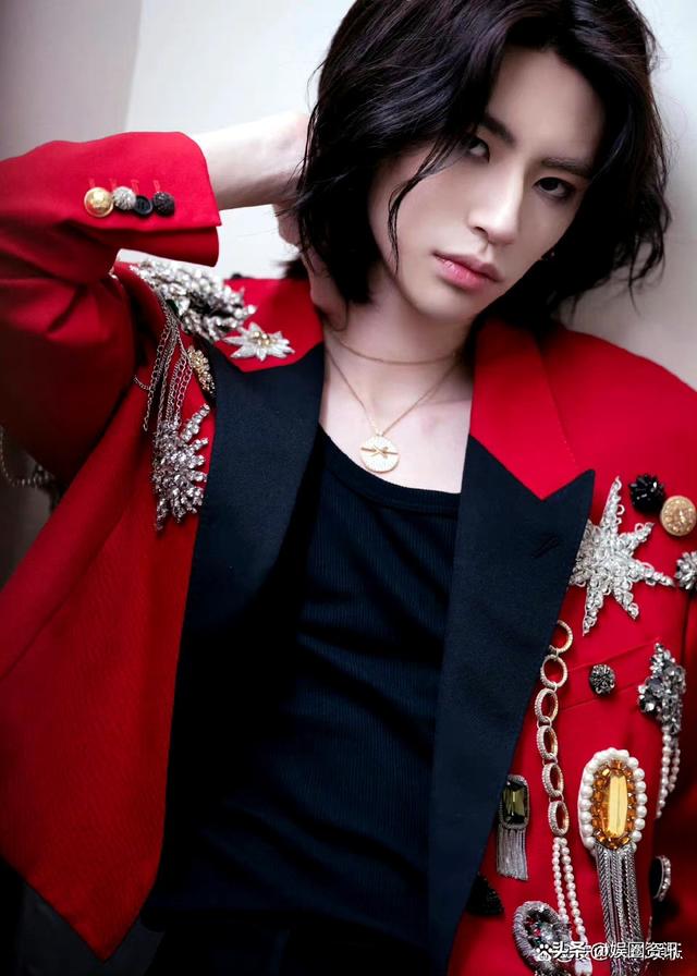 不放手不放手是什么歌那英，不放手不放手是什么歌那英唱的