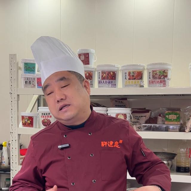 小龙虾哪些部位可以吃，小龙虾的哪个部位不能吃