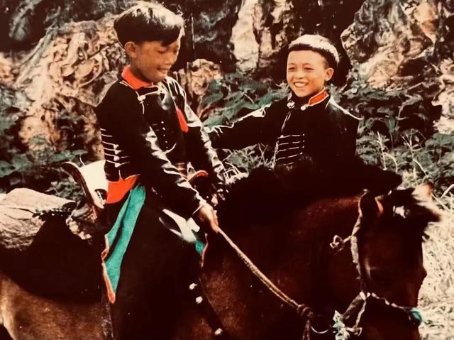 抖音上哎咿呀咿呀那首歌叫啥，抖音上哎咿呀咿呀那首歌叫啥英文